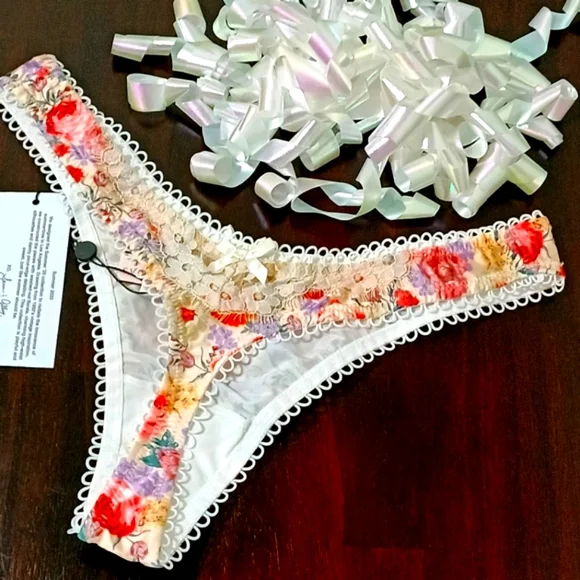 LOVE AND LEMON VS THONG XS - Picture 3 of 12